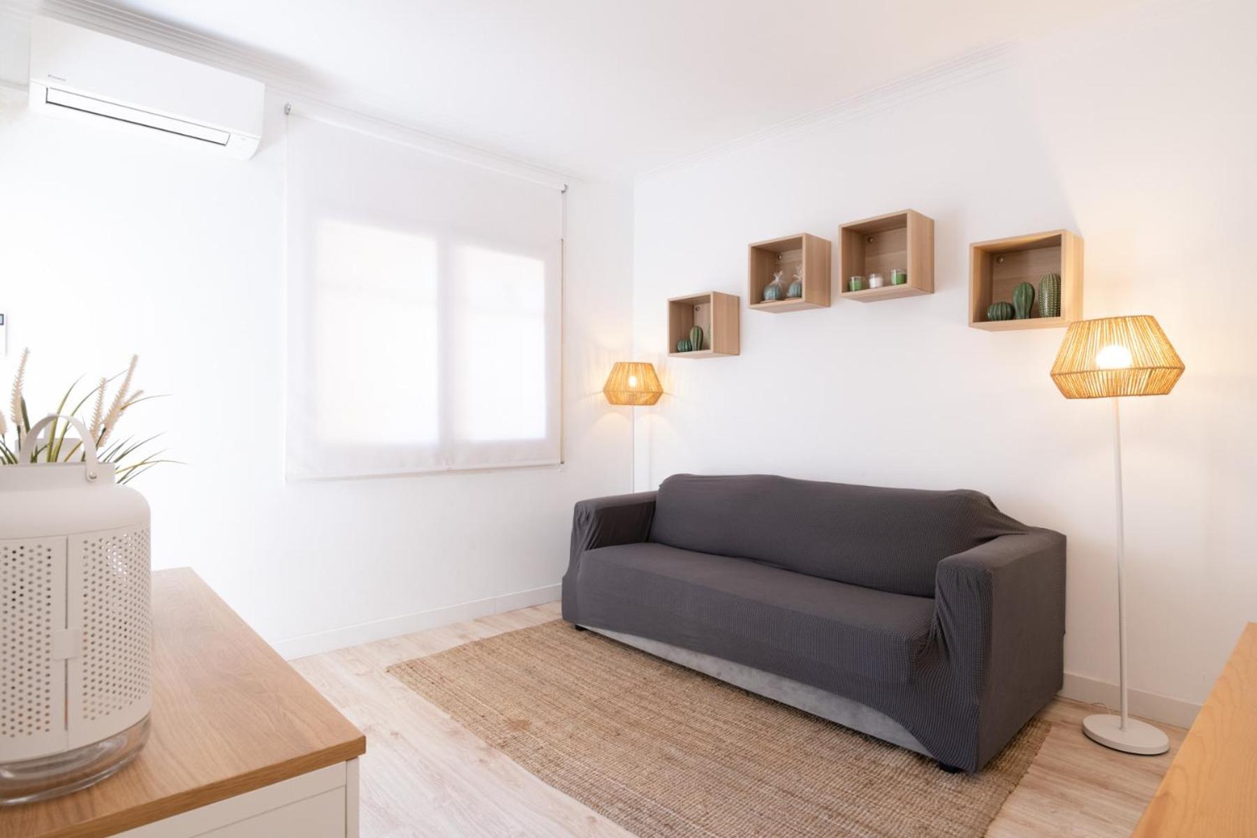 Apartamento Nuevo Con Encanto En Sagrada Familia Barcelona Luaran gambar