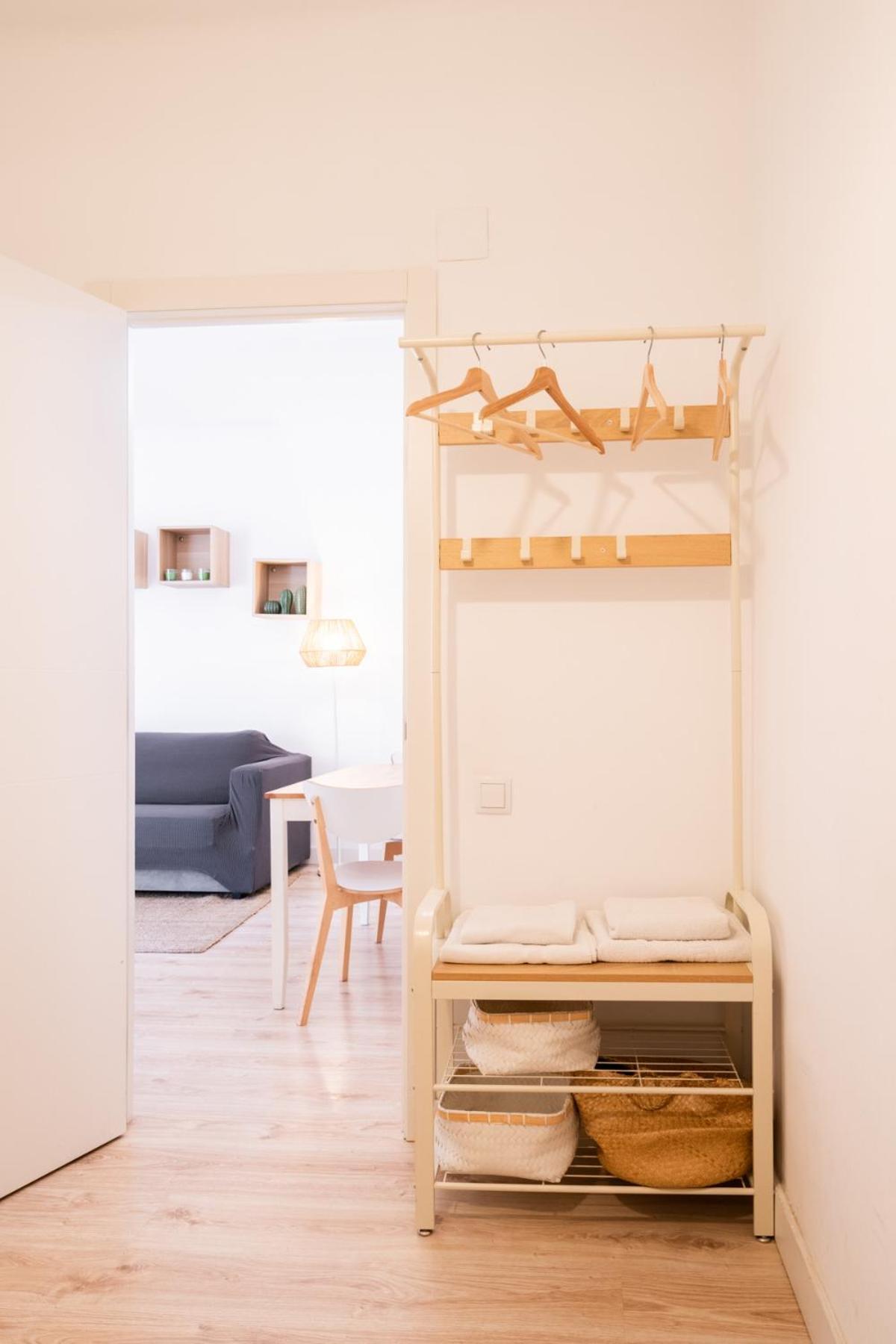 Apartamento Nuevo Con Encanto En Sagrada Familia Barcelona Luaran gambar